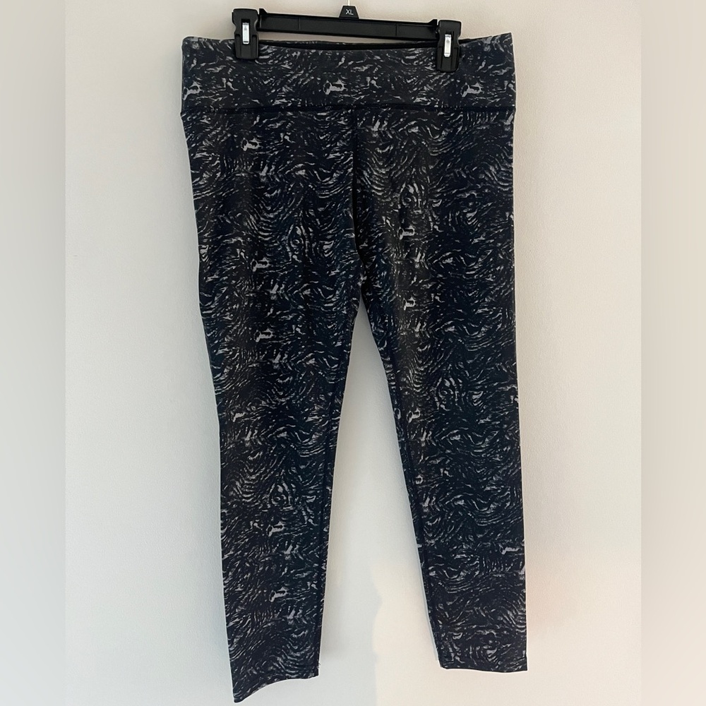 Tuff Athletics Black and Gray Patterned Leggings